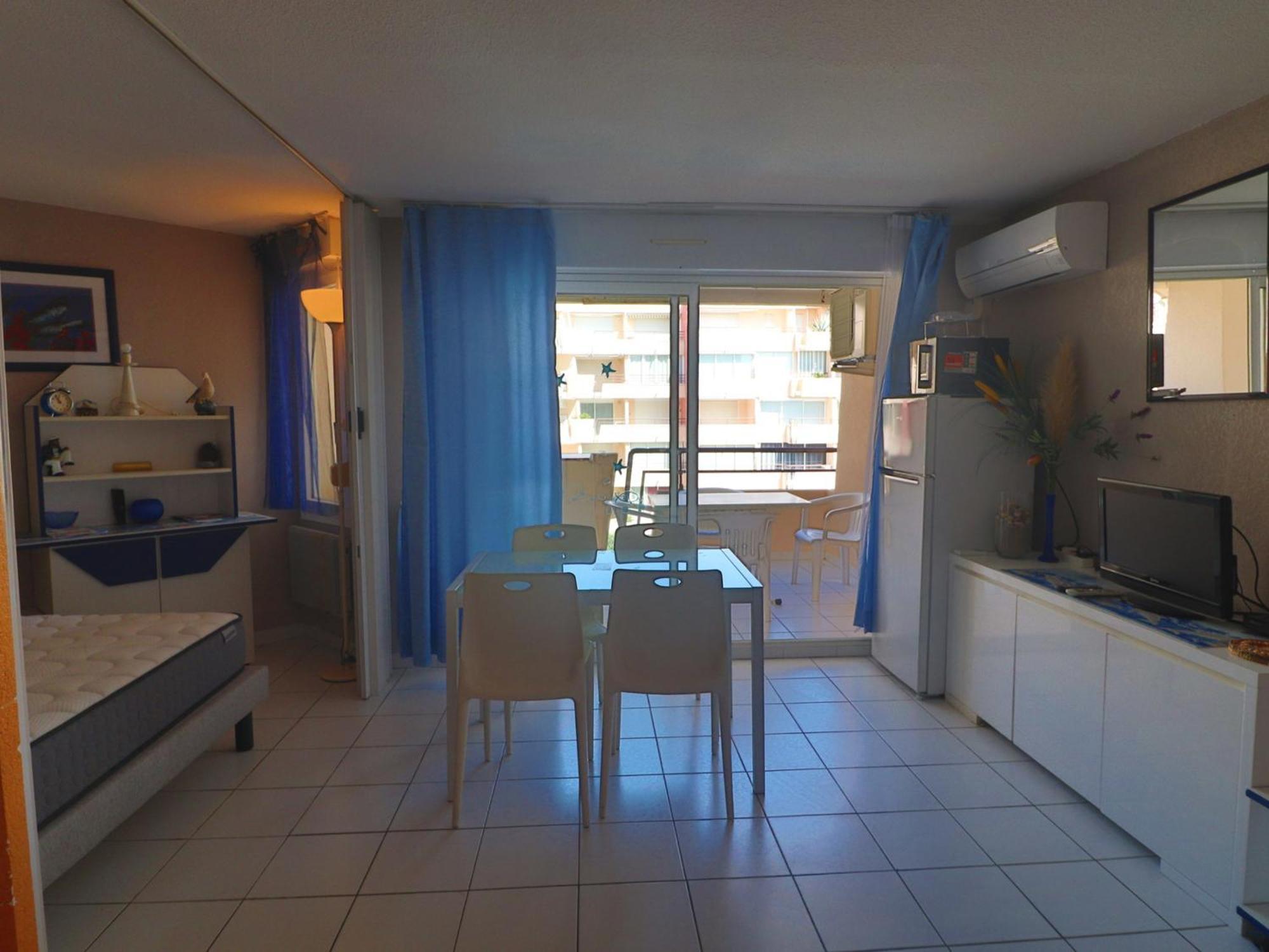 Appartement Sète, 2 Pièces, 6 Personnes - Fr-1-472a-178 Sète