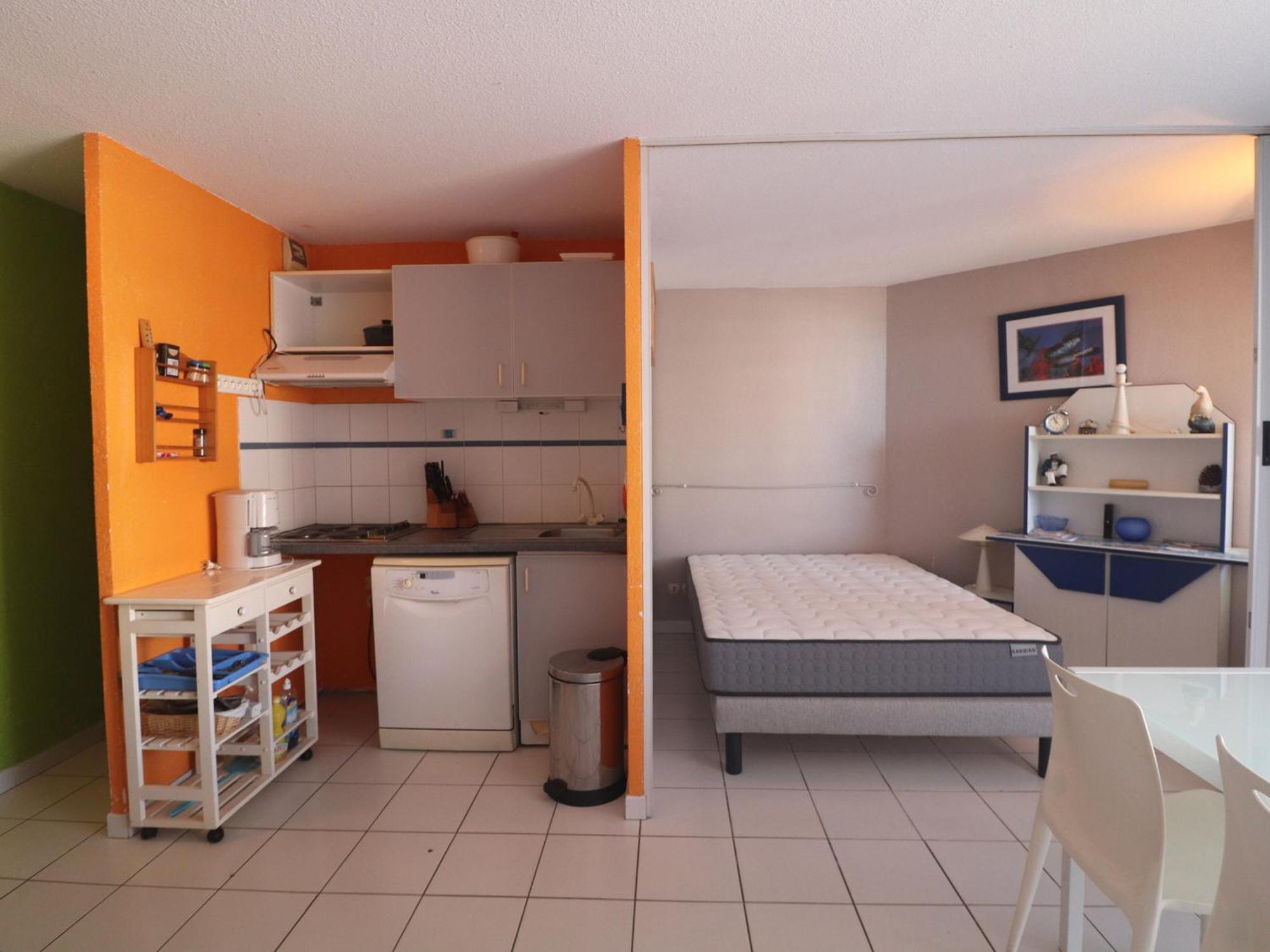 Sète, 2 Pièces, 6 Personnes - Fr-1-472a-178 * Sète