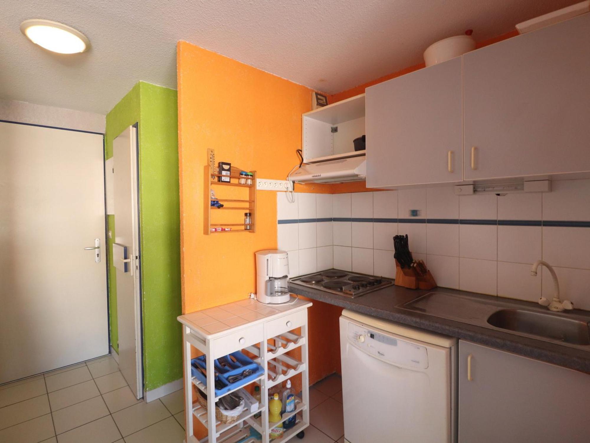 Sète, 2 Pièces, 6 Personnes - Fr-1-472a-178